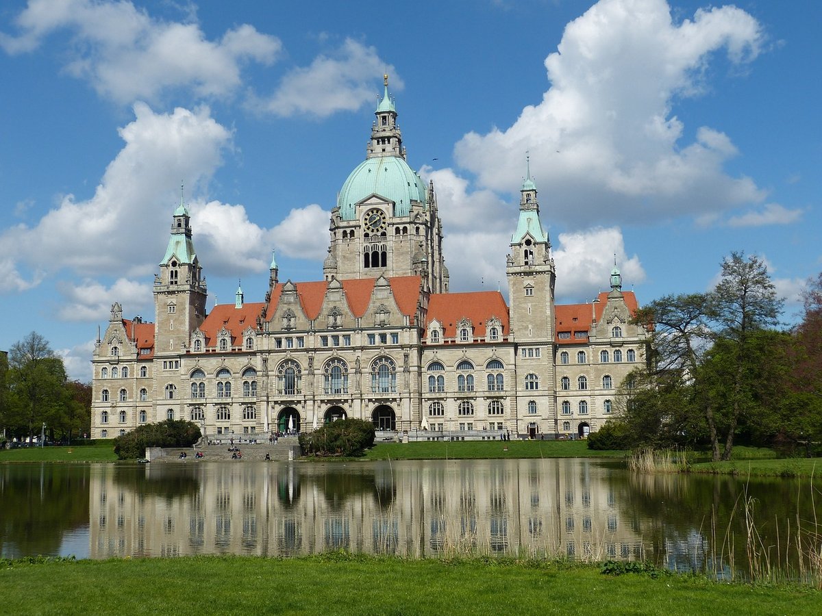 Schloss Hannover - Dolmetscher, Konferenzdolmetscher, Simultandolmetscher für Veranstaltungen in Hannover.